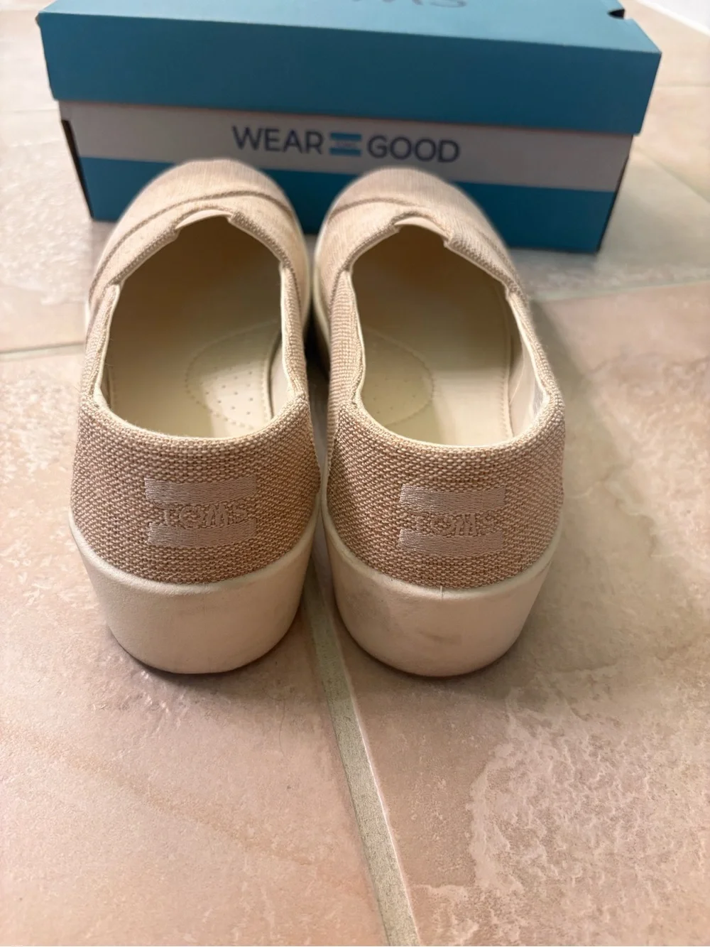TOMS Verona Slip-On Casual Shoes in Tan and White